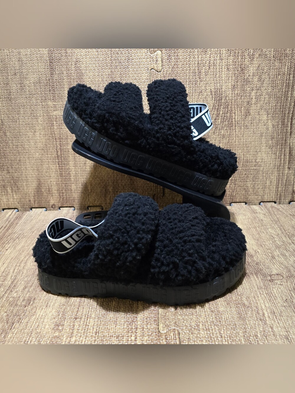 UGG Oh Fluffita Black Curly Sheepskin Platform Slide Sandals Women's Size 8 - Picture 9 of 10